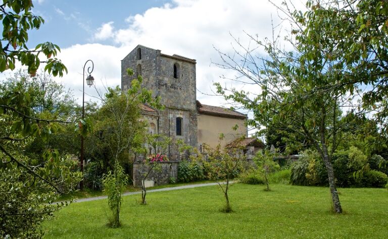 Eglise de Cantillac vue générale