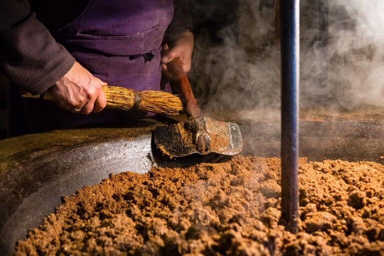 La Chauffe au  Moulin de la Veyssière à Neuvic
