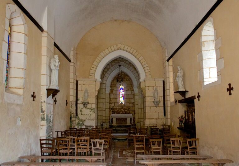 Nef de l'église Saint-Félix-de-Bourdeilles