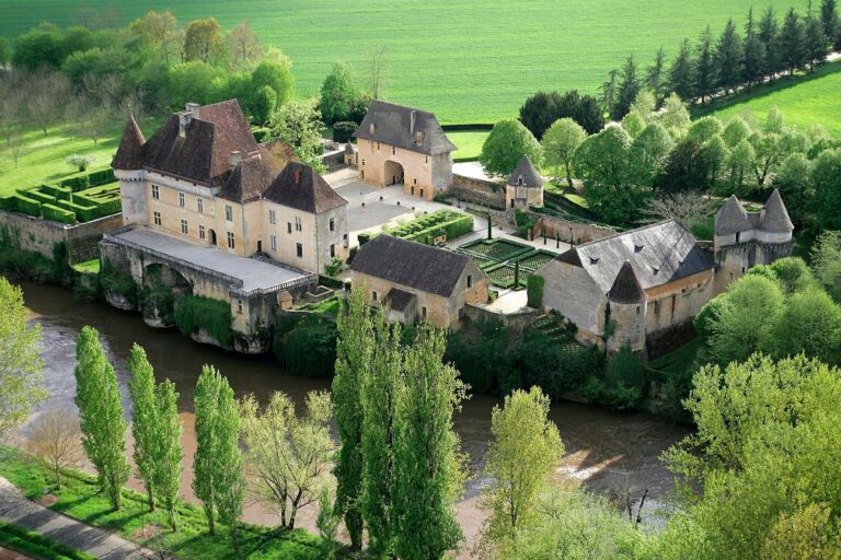 Château de Losse_ vue aerienne